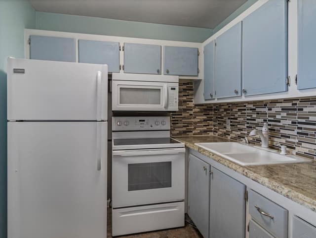362 Northampton R # 362, West Palm Beach FL 33417 - West Palm Beach, FL - Photo 7