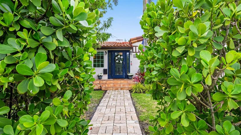 436 38th Street N, West Palm Beach FL 33407