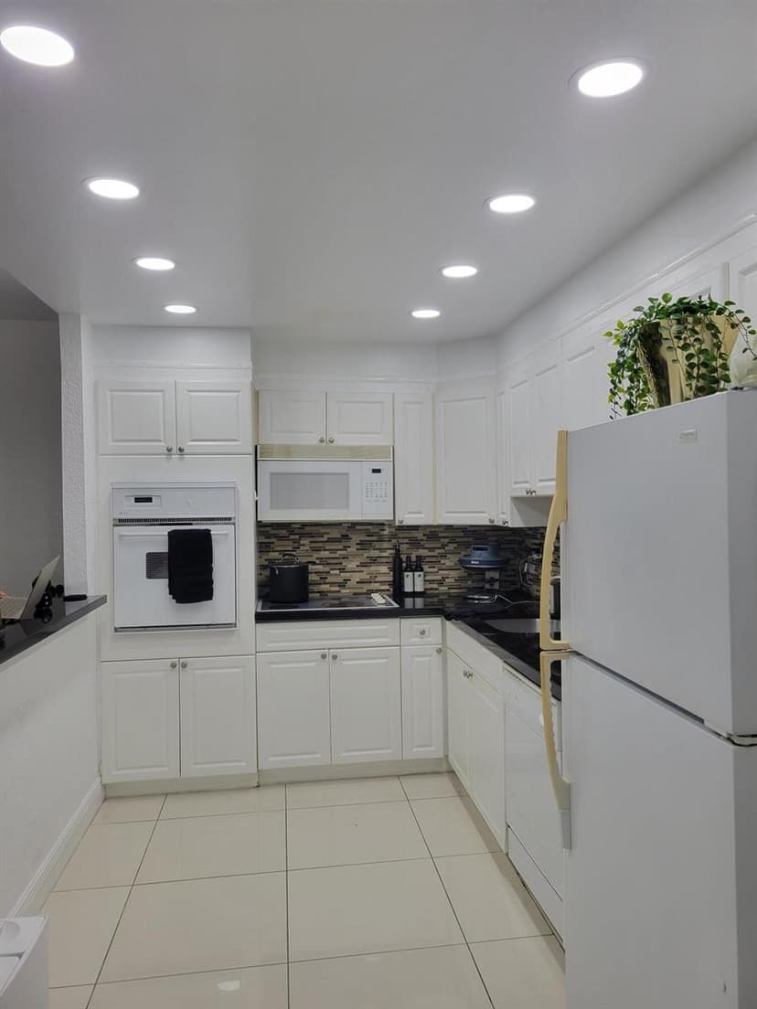 19370 Collins Avenue # 623, Sunny Isles Beach FL 33160