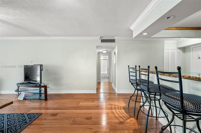 325 SE 11th Ter # 308, Dania Beach FL 33004 - Dania Beach, FL - Photo 6