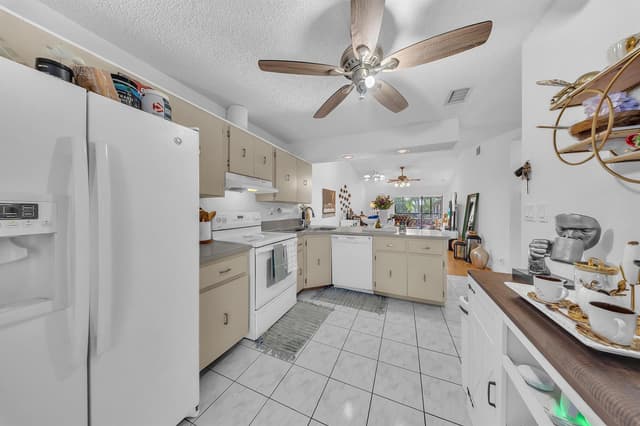 1023 Banks Road # 201, Margate FL 33063 - Margate, FL - Photo 7