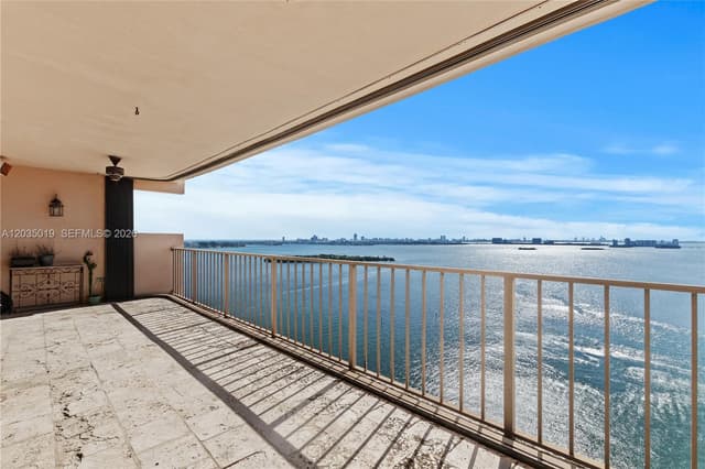 1800 NE 114th St # 2204, Miami FL 33181 - Miami, FL - Photo 2