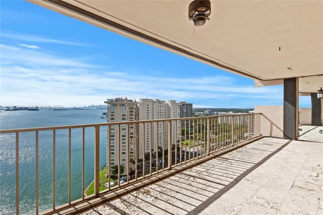 1800 NE 114th St # 2204, Miami FL 33181 - Miami, FL - Photo 3