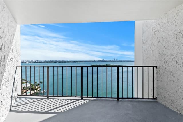 1800 NE 114th St # 2204, Miami FL 33181 - Miami, FL - Photo 4