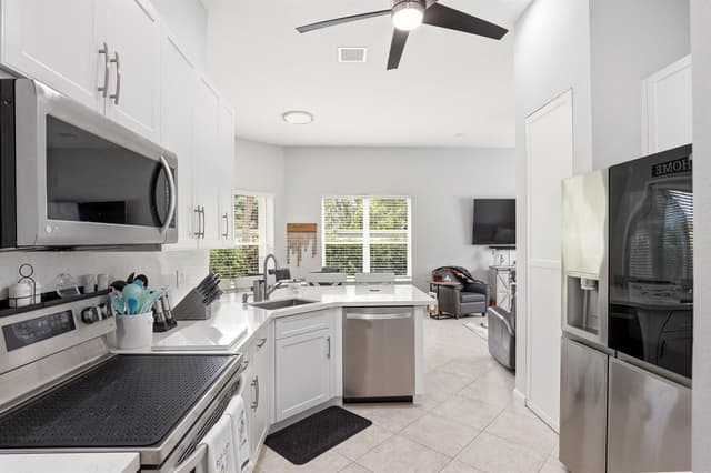 6583 Piemonte Drive, Boynton Beach FL 33472 - Boynton Beach, FL - Photo 2