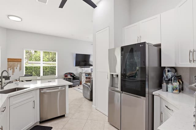 6583 Piemonte Drive, Boynton Beach FL 33472 - Boynton Beach, FL - Photo 4