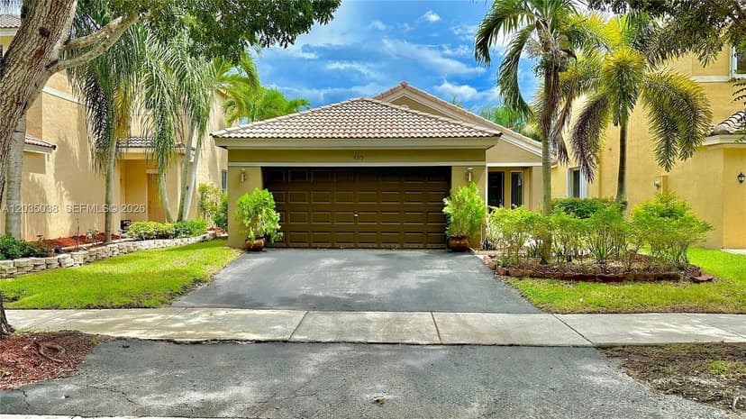 4315 Greenbriar Ln, Weston FL 33331