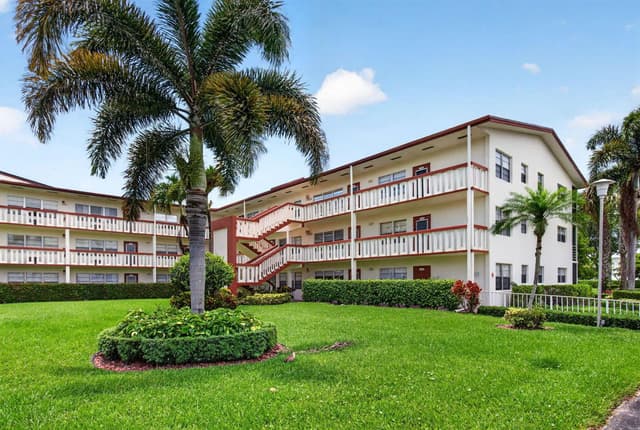 374 Brighton I # 374, Boca Raton FL 33434 - Boca Raton, FL - Photo 2