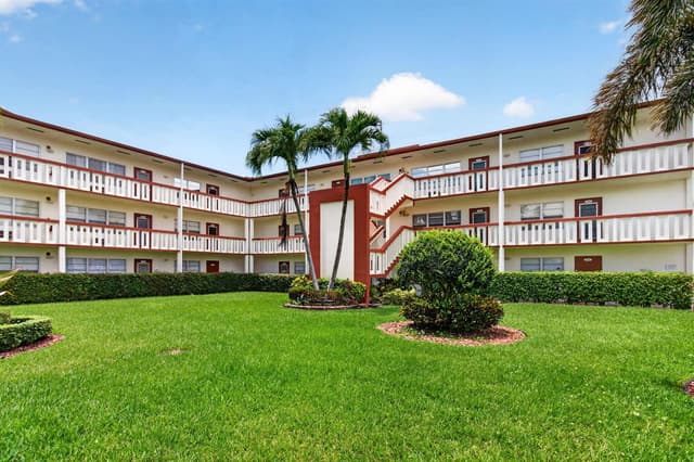 374 Brighton I # 374, Boca Raton FL 33434 - Boca Raton, FL - Photo 3