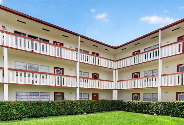 374 Brighton I # 374, Boca Raton FL 33434 - Boca Raton, FL - Photo 4