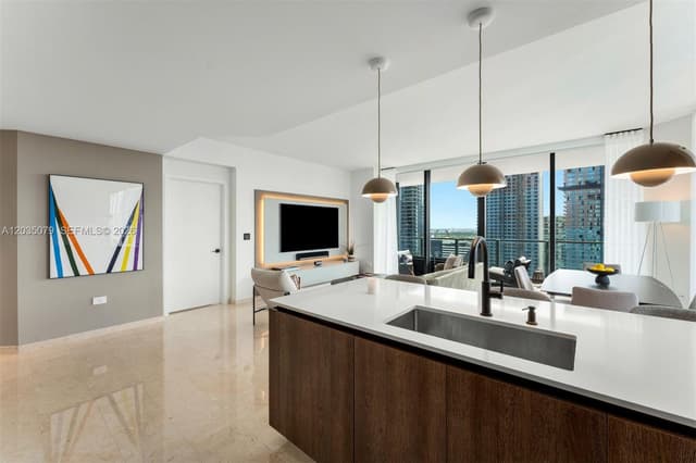 68 SE 6th St # 2612, Miami FL 33131 - Miami, FL - Photo 3