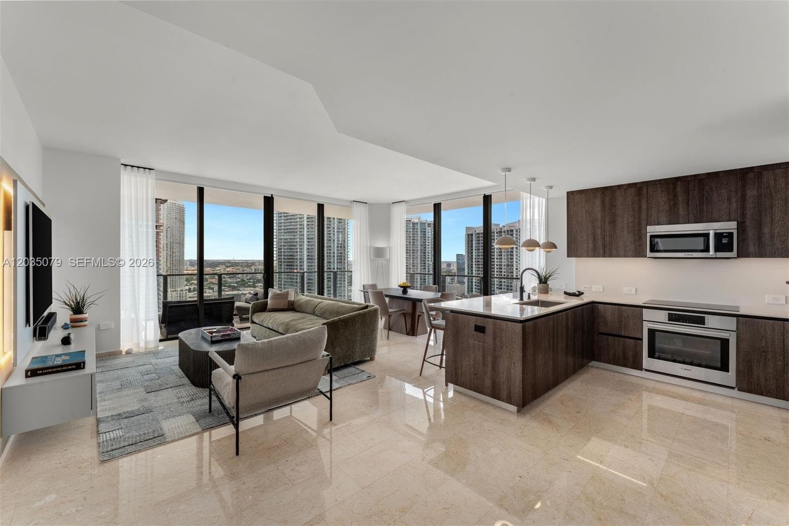 68 SE 6th St # 2612, Miami FL 33131
