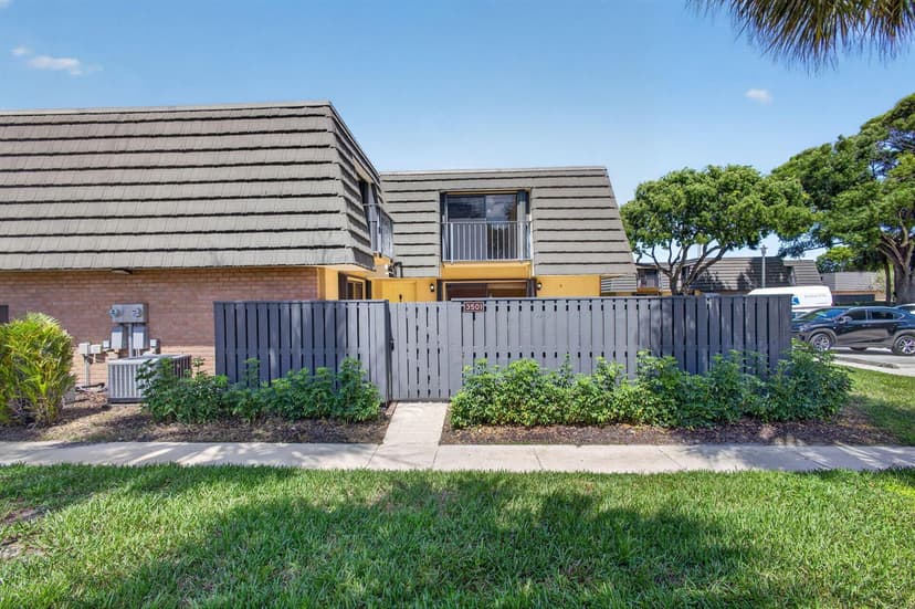 3501 35th Way, West Palm Beach FL 33407