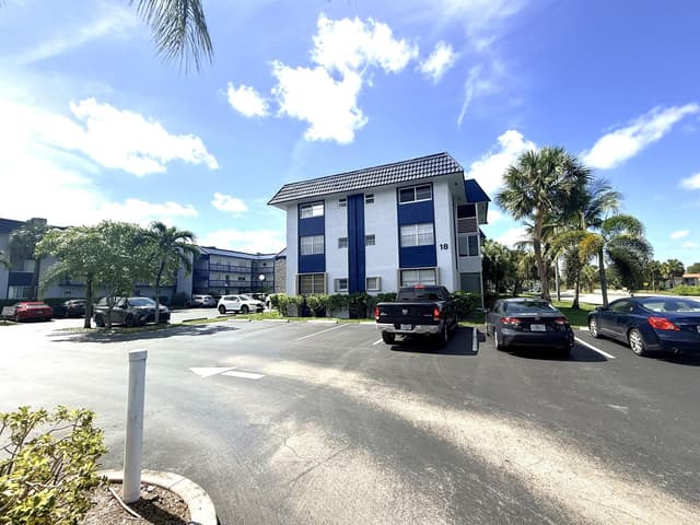 3050 Holiday Springs Boulevard # 111, Margate FL 33063 - Margate, FL - Photo 3