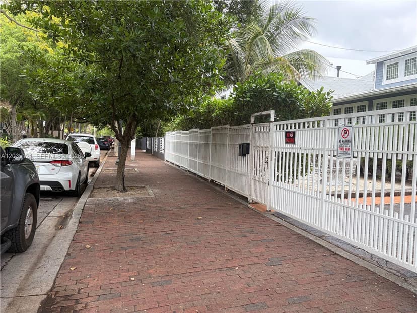 840 SW 13th Ave, Miami FL 33135