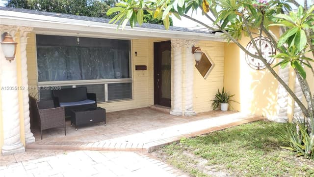 7607 Dilido Blvd, Miramar FL 33023 - Miramar, FL - Photo 3