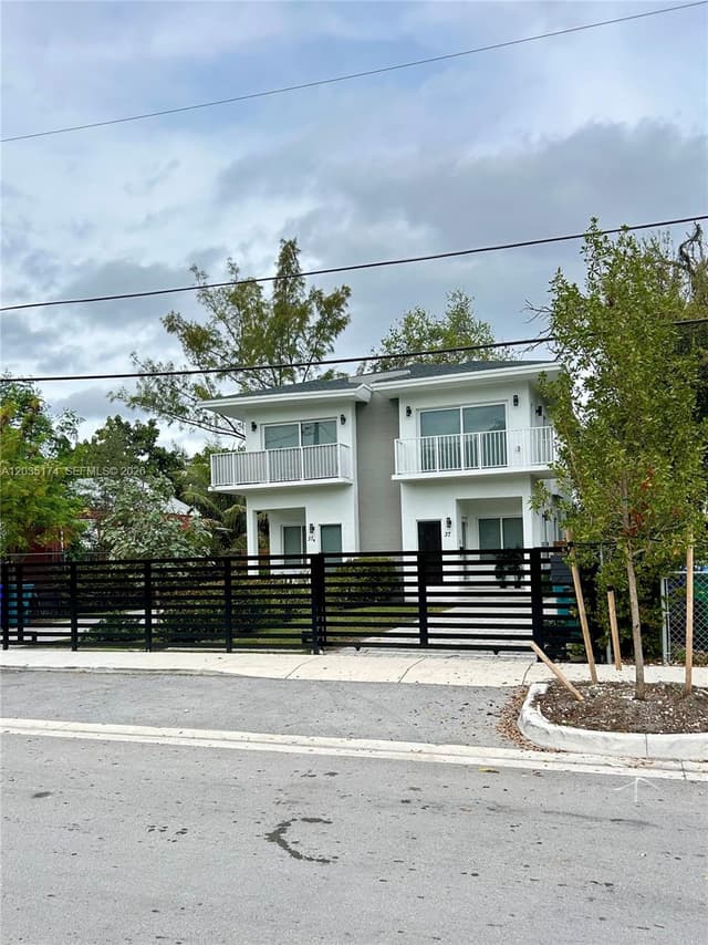 37 NW 70th St, Miami FL 33150 - Miami, FL - Photo 2