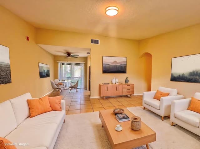 423 Glenwood Drive, West Palm Beach FL 33415 - West Palm Beach, FL - Photo 4