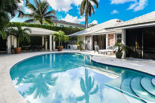 202 Coral Lane, Palm Beach FL 33480 - Palm Beach, FL - Photo 4