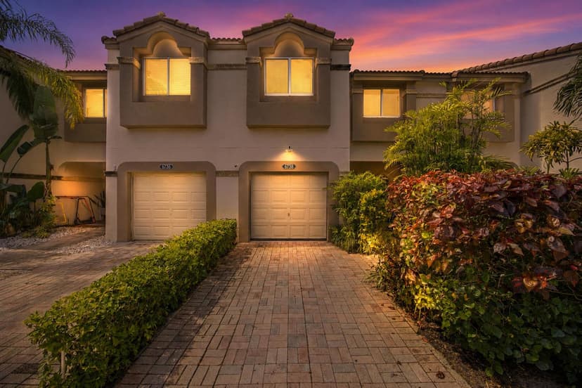 6738 Via Regina, Boca Raton FL 33433