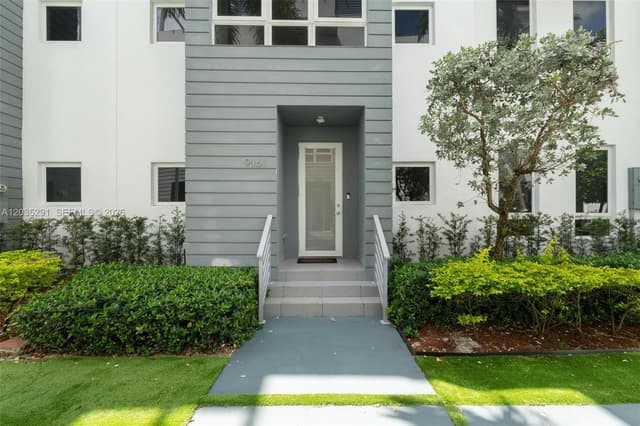 9161 NW 33rd St, Doral FL 33172 - Doral, FL - Photo 3
