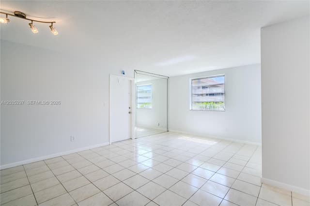 421 NE 1st St # 101, Hallandale Beach FL 33009 - Hallandale Beach, FL - Photo 4