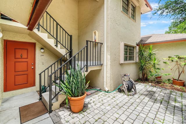 1779 NE 39th Court # 1106, Pompano Beach FL 33064 - Pompano Beach, FL - Photo 5