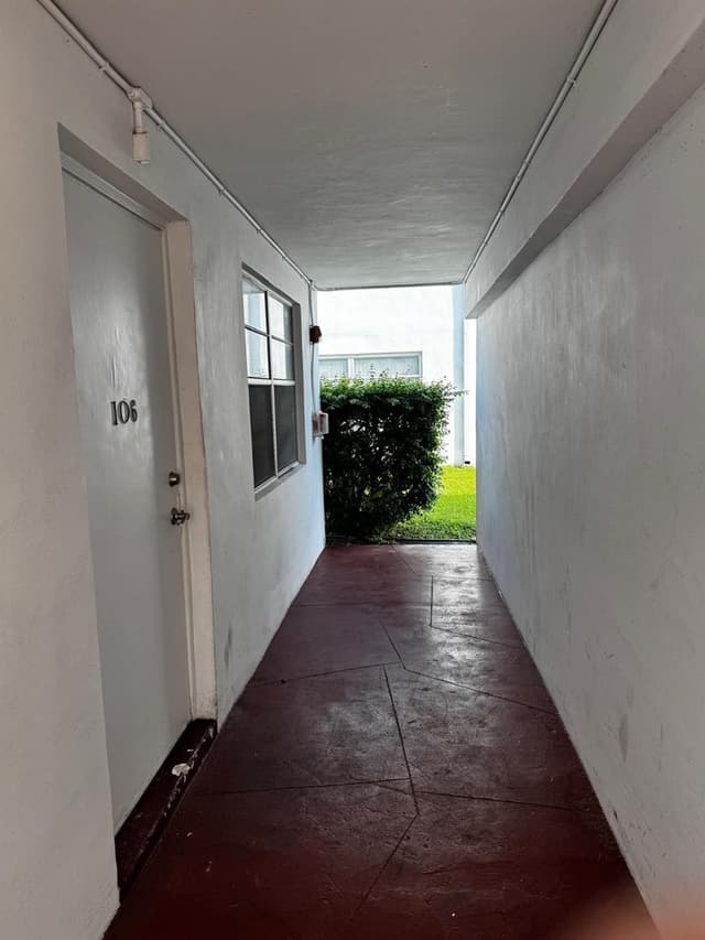 1320 NW 43 Terrace Unit 106, Lauderhill FL 33313 - Lauderhill, FL - Photo 6