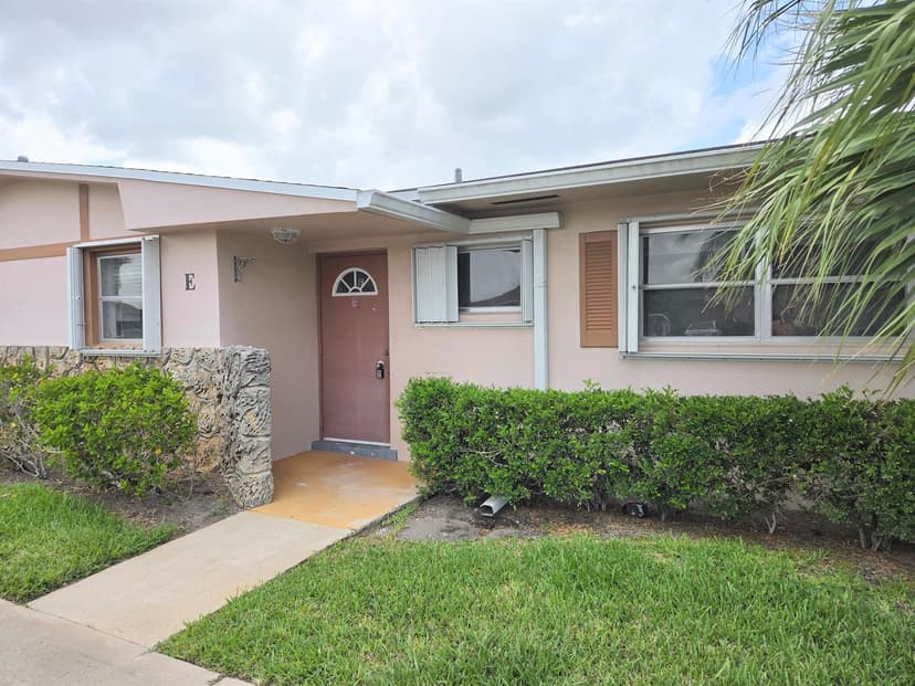 2703 Dudley Drive W, West Palm Beach FL 33415