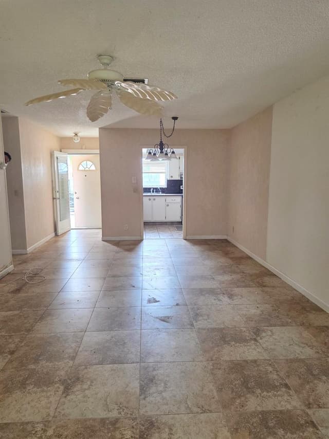 2703 Dudley Drive W, West Palm Beach FL 33415 - West Palm Beach, FL - Photo 4