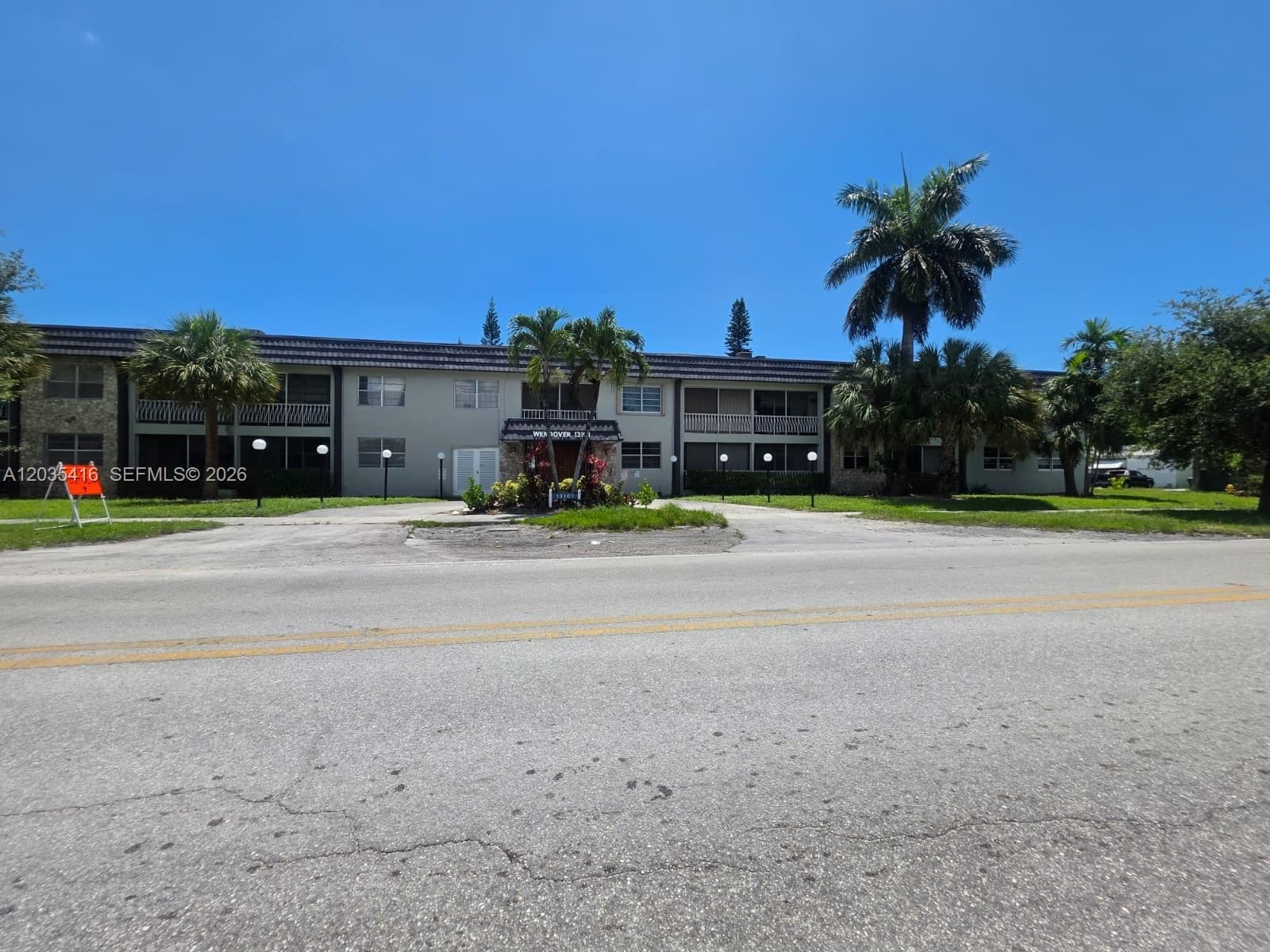 13101 Memorial Hwy 201 Hwy # 201, North Miami FL 33161