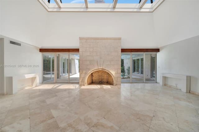 111 S Hibiscus Dr, Miami Beach FL 33139 - Miami Beach, FL - Photo 2