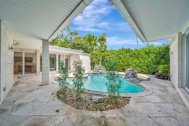 111 S Hibiscus Dr, Miami Beach FL 33139 - Miami Beach, FL - Photo 4