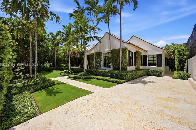 135 Chilean Ave, Palm Beach FL 33480