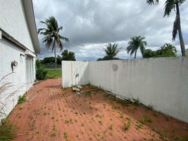 62 Willow Circle, Boynton Beach FL 33436 - Boynton Beach, FL - Photo 7