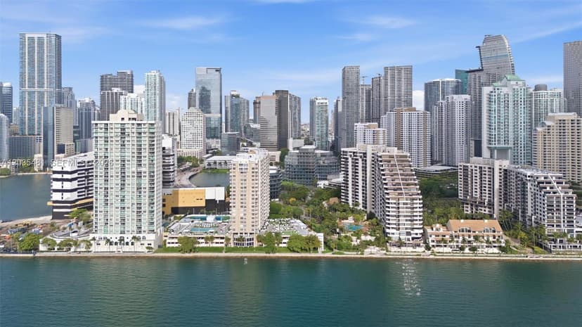 520 SE Brickell Key Dr # A1615, Miami FL 33131