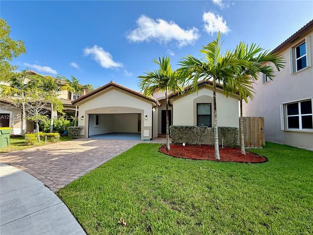 2159 SE 1st St, Homestead FL 33033 - Homestead, FL - Photo 2