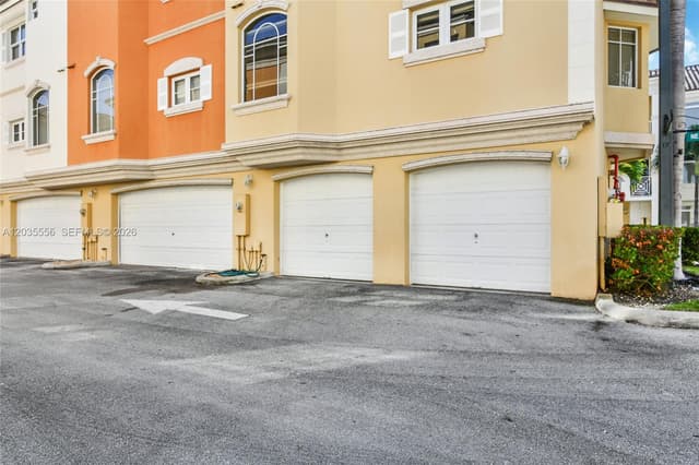 2707 NE 184th Ter, Aventura FL 33160 - Aventura, FL - Photo 2