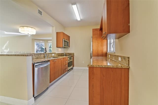 2707 NE 184th Ter, Aventura FL 33160 - Aventura, FL - Photo 7