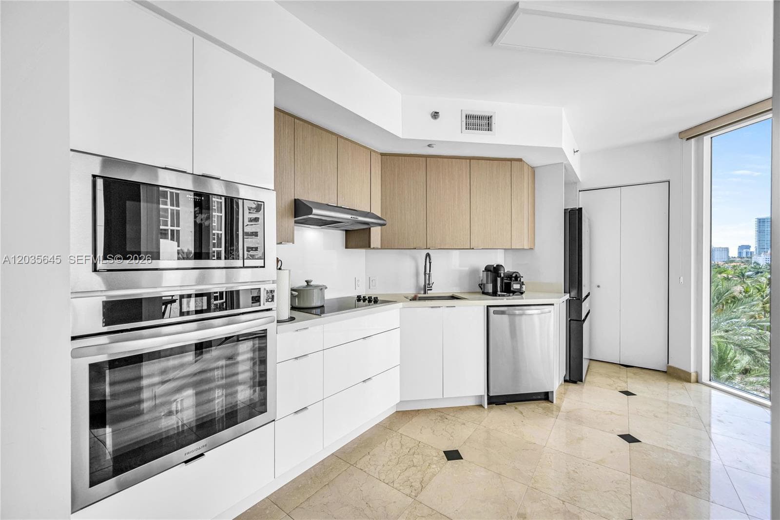 19333 Collins Ave # 709, Sunny Isles Beach FL 33160