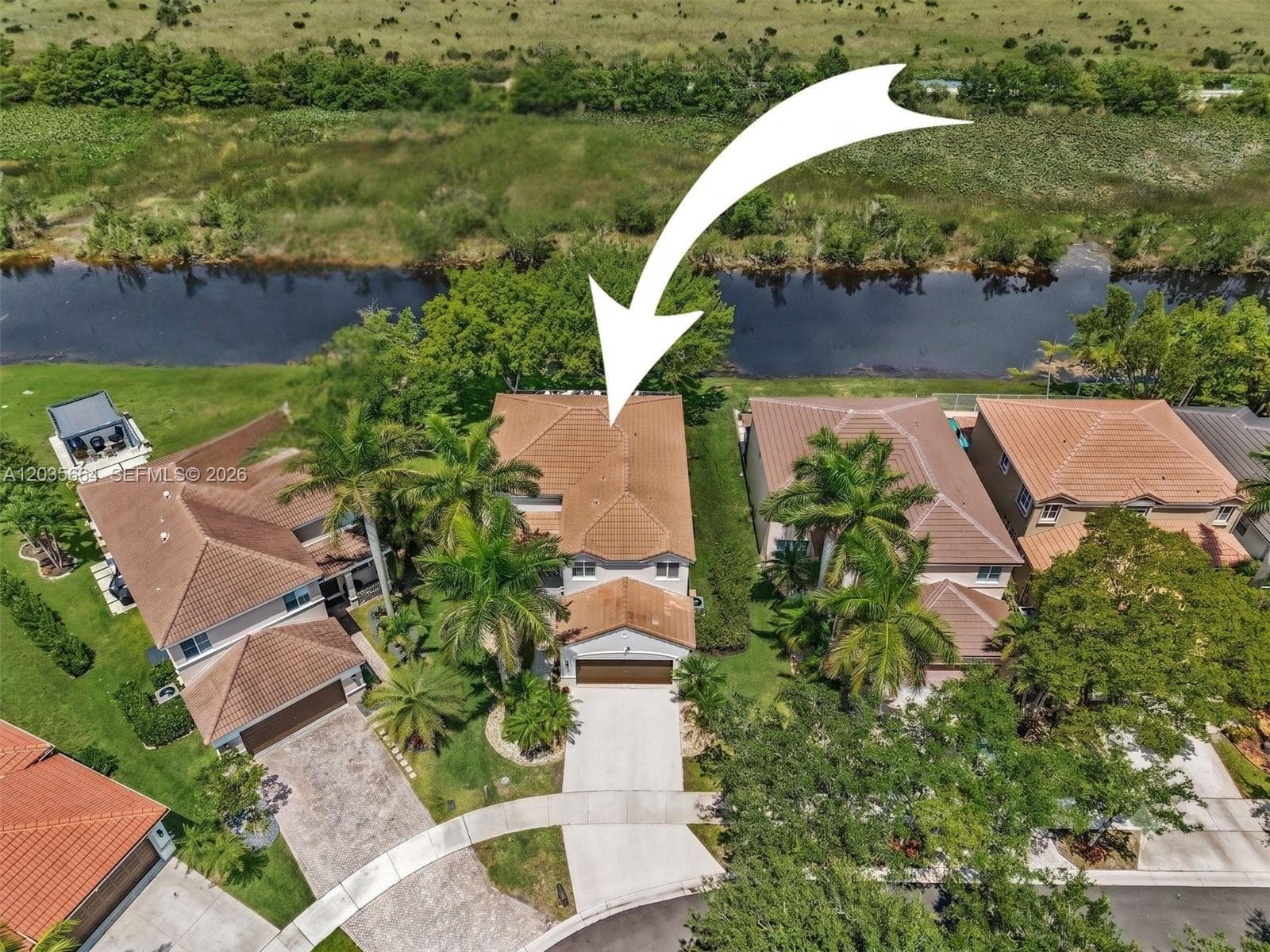1581 Winterberry Ln, Weston FL 33327 - Weston, FL - Photo 1