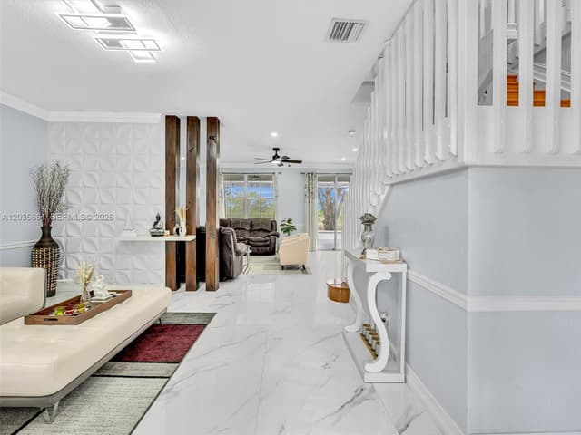 1581 Winterberry Ln, Weston FL 33327 - Weston, FL - Photo 4