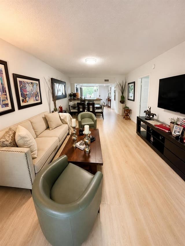1050 Country Club Drive # 303, Margate FL 33063 - Margate, FL - Photo 7