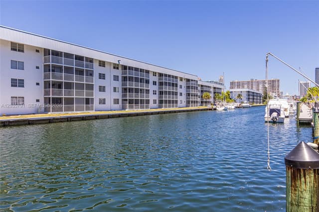 3527 NE 168th St # 309, North Miami Beach FL 33160 - North Miami Beach, FL - Photo 3