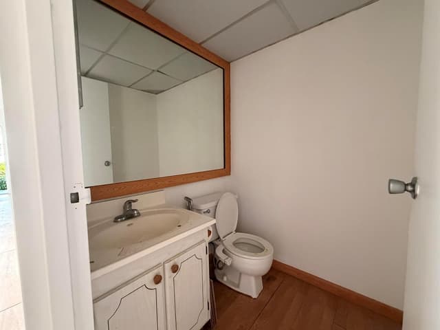 355 Brittany H, Delray Beach FL 33446 - Delray Beach, FL - Photo 4
