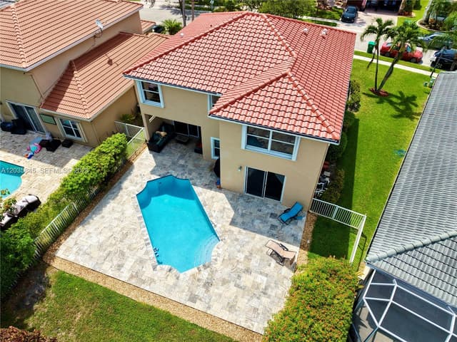 11927 NW 47th St, Coral Springs FL 33076 - Coral Springs, FL - Photo 3