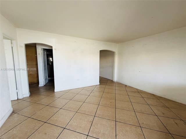 1550 E 10th Ave, Hialeah FL 33010 - Hialeah, FL - Photo 4