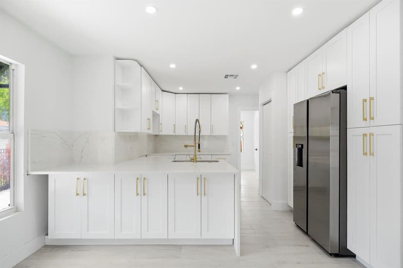 216 NE 23rd Avenue, Pompano Beach FL 33062