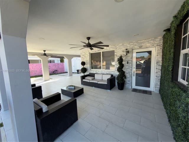 224 E 42nd St, Hialeah FL 33013 - Hialeah, FL - Photo 7