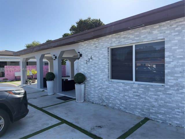 224 E 42nd St, Hialeah FL 33013 - Hialeah, FL - Photo 4